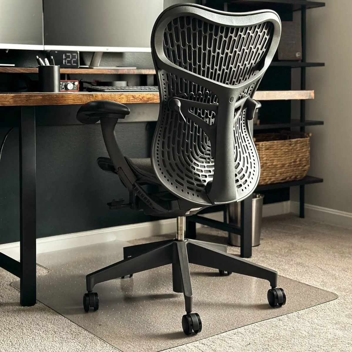 صندلی اداری جک دار